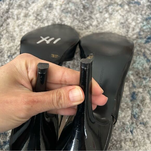 BCBGeneration Black Patent Leather Open Toed High Heels Shoes - Picture 3 of 11